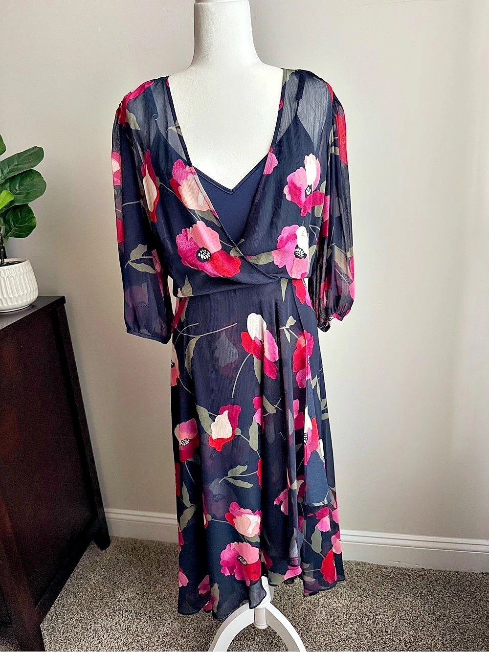 Calvin Klein Floral Chiffon Midi Dress, size 16, NWT